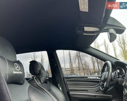 Черный Мерседес М-Класс, объемом двигателя 3.5 л и пробегом 128 тыс. км за 15200 $, фото 27 на Automoto.ua