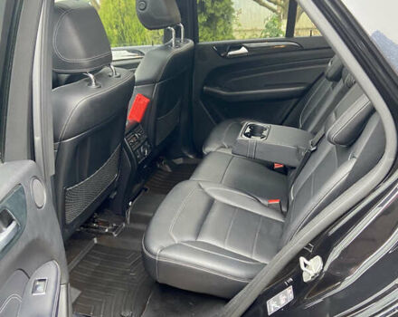 Черный Мерседес М-Класс, объемом двигателя 2.99 л и пробегом 180 тыс. км за 19000 $, фото 20 на Automoto.ua