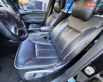 Черный Мерседес М-Класс, объемом двигателя 2.99 л и пробегом 222 тыс. км за 18500 $, фото 32 на Automoto.ua