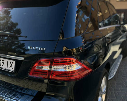 Черный Мерседес М-Класс, объемом двигателя 3 л и пробегом 260 тыс. км за 20500 $, фото 21 на Automoto.ua