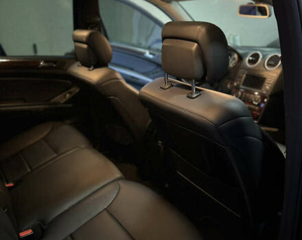 Черный Мерседес М-Класс, объемом двигателя 2.99 л и пробегом 184 тыс. км за 16000 $, фото 12 на Automoto.ua