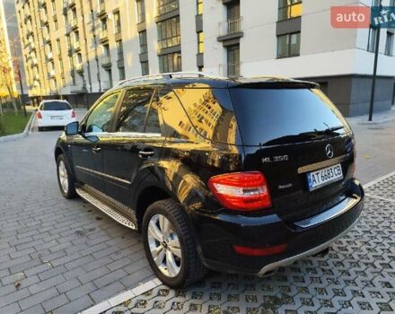 Черный Мерседес М-Класс, объемом двигателя 2.99 л и пробегом 262 тыс. км за 17000 $, фото 3 на Automoto.ua