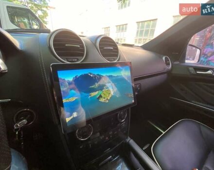 Черный Мерседес М-Класс, объемом двигателя 2.99 л и пробегом 222 тыс. км за 18500 $, фото 1 на Automoto.ua