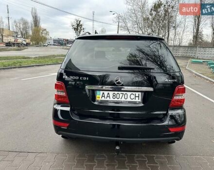 Чорний Мерседес М-Клас, об'ємом двигуна 3 л та пробігом 307 тис. км за 13800 $, фото 9 на Automoto.ua