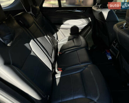 Черный Мерседес М-Класс, объемом двигателя 3 л и пробегом 260 тыс. км за 20500 $, фото 6 на Automoto.ua