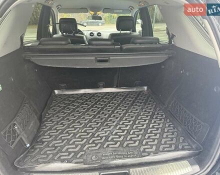 Черный Мерседес М-Класс, объемом двигателя 3 л и пробегом 307 тыс. км за 17000 $, фото 12 на Automoto.ua