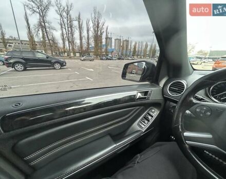 Черный Мерседес М-Класс, объемом двигателя 3.5 л и пробегом 128 тыс. км за 15200 $, фото 16 на Automoto.ua