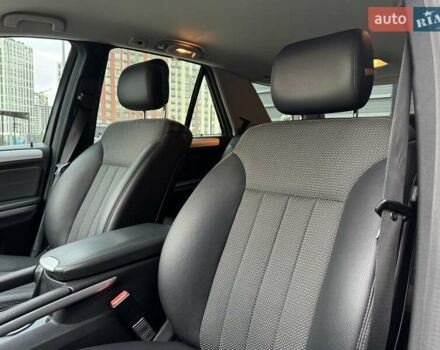 Чорний Мерседес М-Клас, об'ємом двигуна 3 л та пробігом 307 тис. км за 14750 $, фото 32 на Automoto.ua