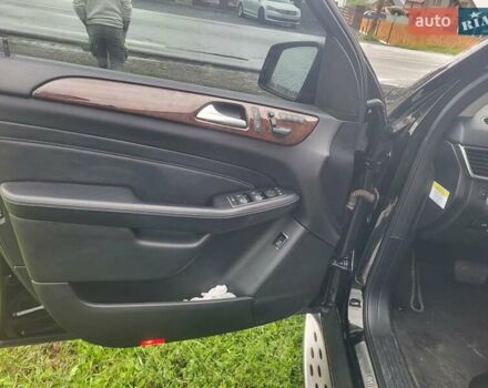 Чорний Мерседес М-Клас, об'ємом двигуна 2.99 л та пробігом 252 тис. км за 18500 $, фото 9 на Automoto.ua