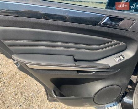 Черный Мерседес М-Класс, объемом двигателя 3.72 л и пробегом 80 тыс. км за 17999 $, фото 9 на Automoto.ua