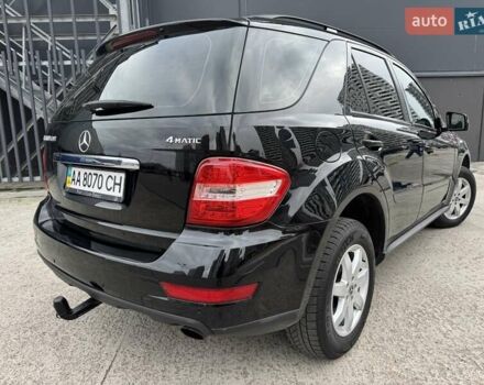 Чорний Мерседес М-Клас, об'ємом двигуна 3 л та пробігом 307 тис. км за 14750 $, фото 9 на Automoto.ua