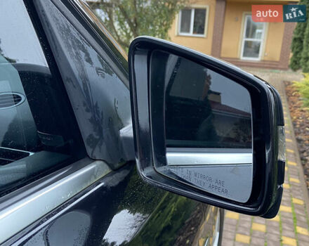 Черный Мерседес М-Класс, объемом двигателя 2.99 л и пробегом 180 тыс. км за 19000 $, фото 6 на Automoto.ua