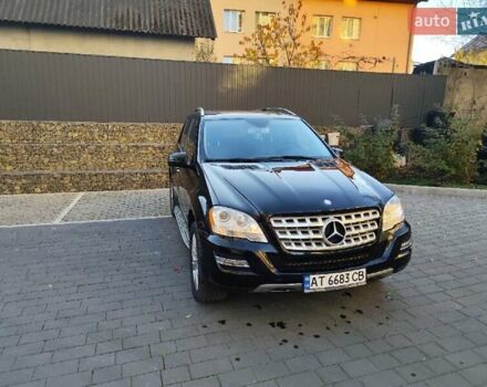 Черный Мерседес М-Класс, объемом двигателя 2.99 л и пробегом 262 тыс. км за 17000 $, фото 9 на Automoto.ua