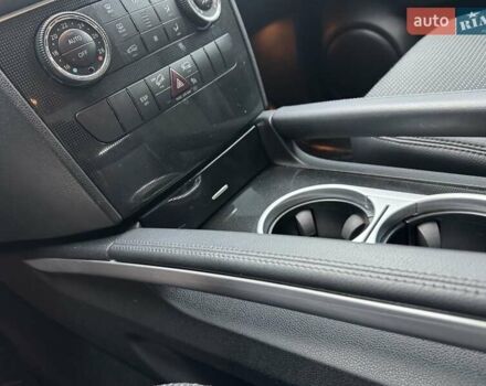 Чорний Мерседес М-Клас, об'ємом двигуна 3 л та пробігом 307 тис. км за 14750 $, фото 23 на Automoto.ua