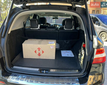 Черный Мерседес М-Класс, объемом двигателя 3 л и пробегом 260 тыс. км за 20500 $, фото 18 на Automoto.ua