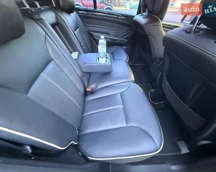 Черный Мерседес М-Класс, объемом двигателя 2.99 л и пробегом 222 тыс. км за 18500 $, фото 7 на Automoto.ua