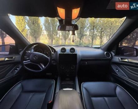 Черный Мерседес М-Класс, объемом двигателя 2.99 л и пробегом 222 тыс. км за 18500 $, фото 22 на Automoto.ua