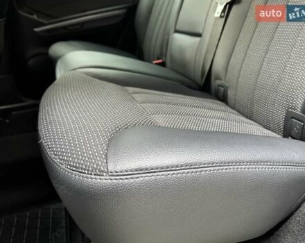 Чорний Мерседес М-Клас, об'ємом двигуна 3 л та пробігом 307 тис. км за 14750 $, фото 30 на Automoto.ua