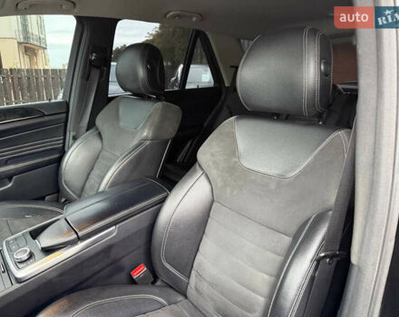 Мерседес М-Класс 2012 в Стрые на Automoto.ua Черный Мерседес М-Класс, объемом двигателя 2.99 л и пробегом 170 тыс. км за 18900 $, фото 31 на Automoto.ua