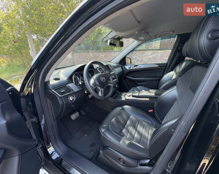 Мерседес М-Клас 2012 у Житомирі на Automoto.ua Чорний Мерседес М-Клас, об'ємом двигуна 2.14 л та пробігом 261 тис. км за 18900 $, фото 9 на Automoto.ua