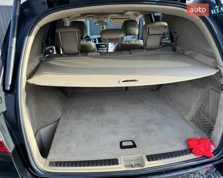 Черный Мерседес М-Класс, объемом двигателя 2.99 л и пробегом 240 тыс. км за 21900 $, фото 25 на Automoto.ua