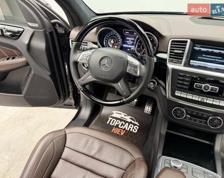 Черный Мерседес М-Класс, объемом двигателя 5.46 л и пробегом 119 тыс. км за 32990 $, фото 44 на Automoto.ua