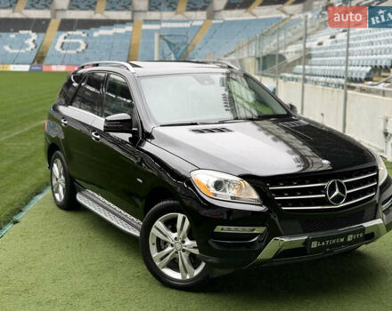 Черный Мерседес М-Класс, объемом двигателя 3.5 л и пробегом 142 тыс. км за 17500 $, фото 12 на Automoto.ua