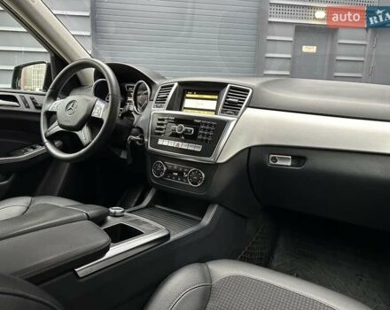 Чорний Мерседес М-Клас, об'ємом двигуна 2.2 л та пробігом 271 тис. км за 16450 $, фото 52 на Automoto.ua