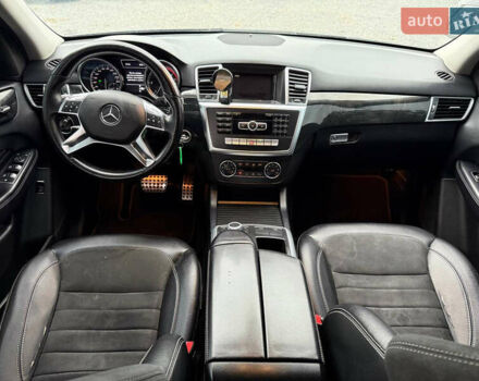 Мерседес М-Класс 2012 в Стрые на Automoto.ua Черный Мерседес М-Класс, объемом двигателя 2.99 л и пробегом 170 тыс. км за 18900 $, фото 50 на Automoto.ua