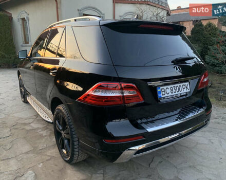 Мерседес М-Класс 2012 в Львове на Automoto.ua Черный Мерседес М-Класс, объемом двигателя 2.99 л и пробегом 286 тыс. км за 20950 $, фото 5 на Automoto.ua