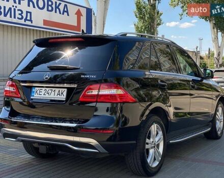 Черный Мерседес М-Класс, объемом двигателя 2.99 л и пробегом 238 тыс. км за 22999 $, фото 7 на Automoto.ua