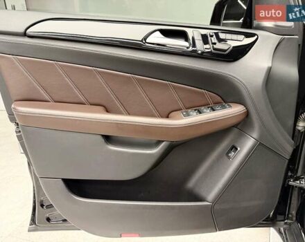 Черный Мерседес М-Класс, объемом двигателя 5.46 л и пробегом 119 тыс. км за 32990 $, фото 18 на Automoto.ua