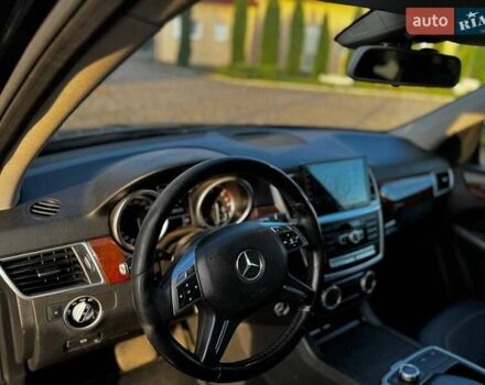 Мерседес М-Класс 2012 в Залещиках на Automoto.ua Черный Мерседес М-Класс, объемом двигателя 2.99 л и пробегом 128 тыс. км за 24200 $, фото 10 на Automoto.ua