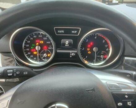 Черный Мерседес М-Класс, объемом двигателя 3 л и пробегом 272 тыс. км за 21500 $, фото 9 на Automoto.ua