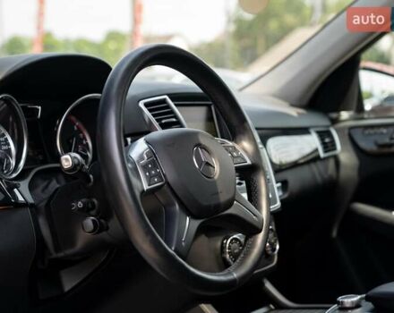 Черный Мерседес М-Класс, объемом двигателя 2.99 л и пробегом 121 тыс. км за 26900 $, фото 19 на Automoto.ua