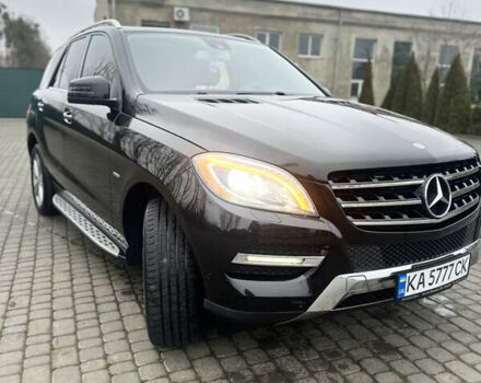 Черный Мерседес М-Класс, объемом двигателя 3.5 л и пробегом 203 тыс. км за 18500 $, фото 2 на Automoto.ua