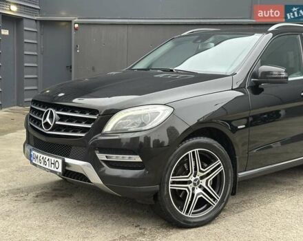 Чорний Мерседес М-Клас, об'ємом двигуна 2.2 л та пробігом 271 тис. км за 16450 $, фото 3 на Automoto.ua