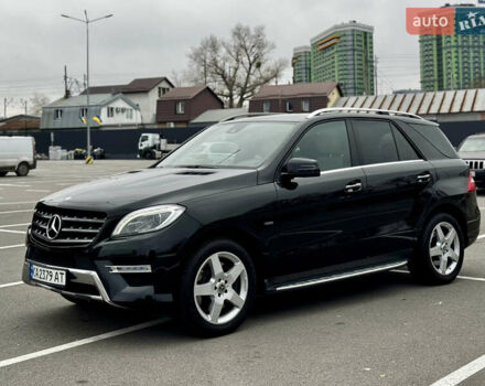 Черный Мерседес М-Класс, объемом двигателя 3.5 л и пробегом 160 тыс. км за 19500 $, фото 1 на Automoto.ua