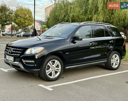 Черный Мерседес М-Класс, объемом двигателя 2.99 л и пробегом 226 тыс. км за 20499 $, фото 15 на Automoto.ua