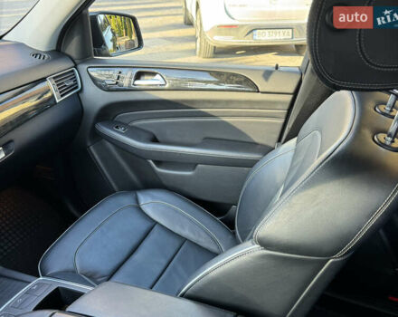 Черный Мерседес М-Класс, объемом двигателя 2.14 л и пробегом 160 тыс. км за 22500 $, фото 18 на Automoto.ua