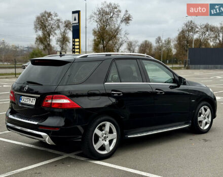 Черный Мерседес М-Класс, объемом двигателя 3.5 л и пробегом 160 тыс. км за 19500 $, фото 6 на Automoto.ua
