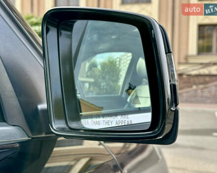 Черный Мерседес М-Класс, объемом двигателя 2.99 л и пробегом 226 тыс. км за 20499 $, фото 48 на Automoto.ua