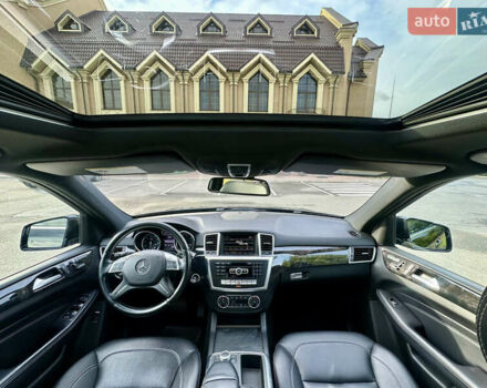 Черный Мерседес М-Класс, объемом двигателя 2.99 л и пробегом 226 тыс. км за 20499 $, фото 39 на Automoto.ua