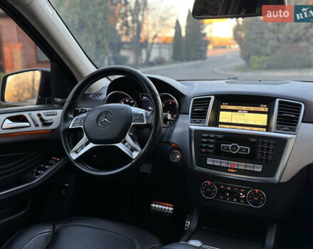 Черный Мерседес М-Класс, объемом двигателя 3 л и пробегом 274 тыс. км за 19700 $, фото 15 на Automoto.ua