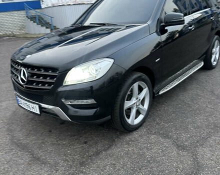 Чорний Мерседес М-Клас, об'ємом двигуна 2.14 л та пробігом 220 тис. км за 18500 $, фото 2 на Automoto.ua