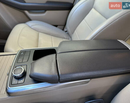 Черный Мерседес М-Класс, объемом двигателя 2.14 л и пробегом 247 тыс. км за 20500 $, фото 32 на Automoto.ua