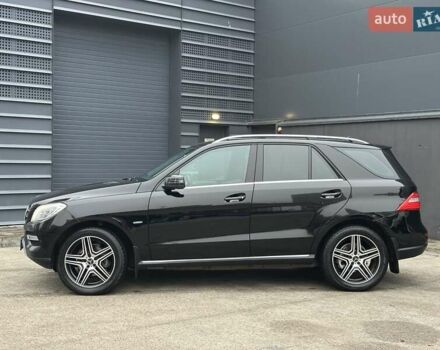 Чорний Мерседес М-Клас, об'ємом двигуна 2.2 л та пробігом 271 тис. км за 16450 $, фото 4 на Automoto.ua