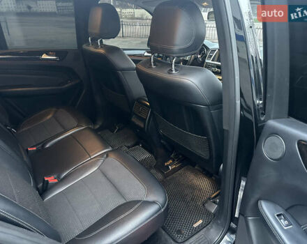 Чорний Мерседес М-Клас, об'ємом двигуна 2.14 л та пробігом 220 тис. км за 18500 $, фото 10 на Automoto.ua