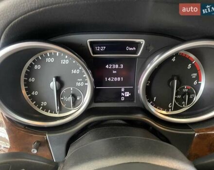 Черный Мерседес М-Класс, объемом двигателя 2.99 л и пробегом 140 тыс. км за 23800 $, фото 23 на Automoto.ua