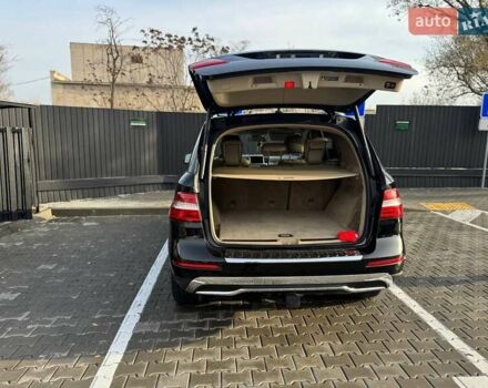 Черный Мерседес М-Класс, объемом двигателя 2.99 л и пробегом 240 тыс. км за 21900 $, фото 24 на Automoto.ua